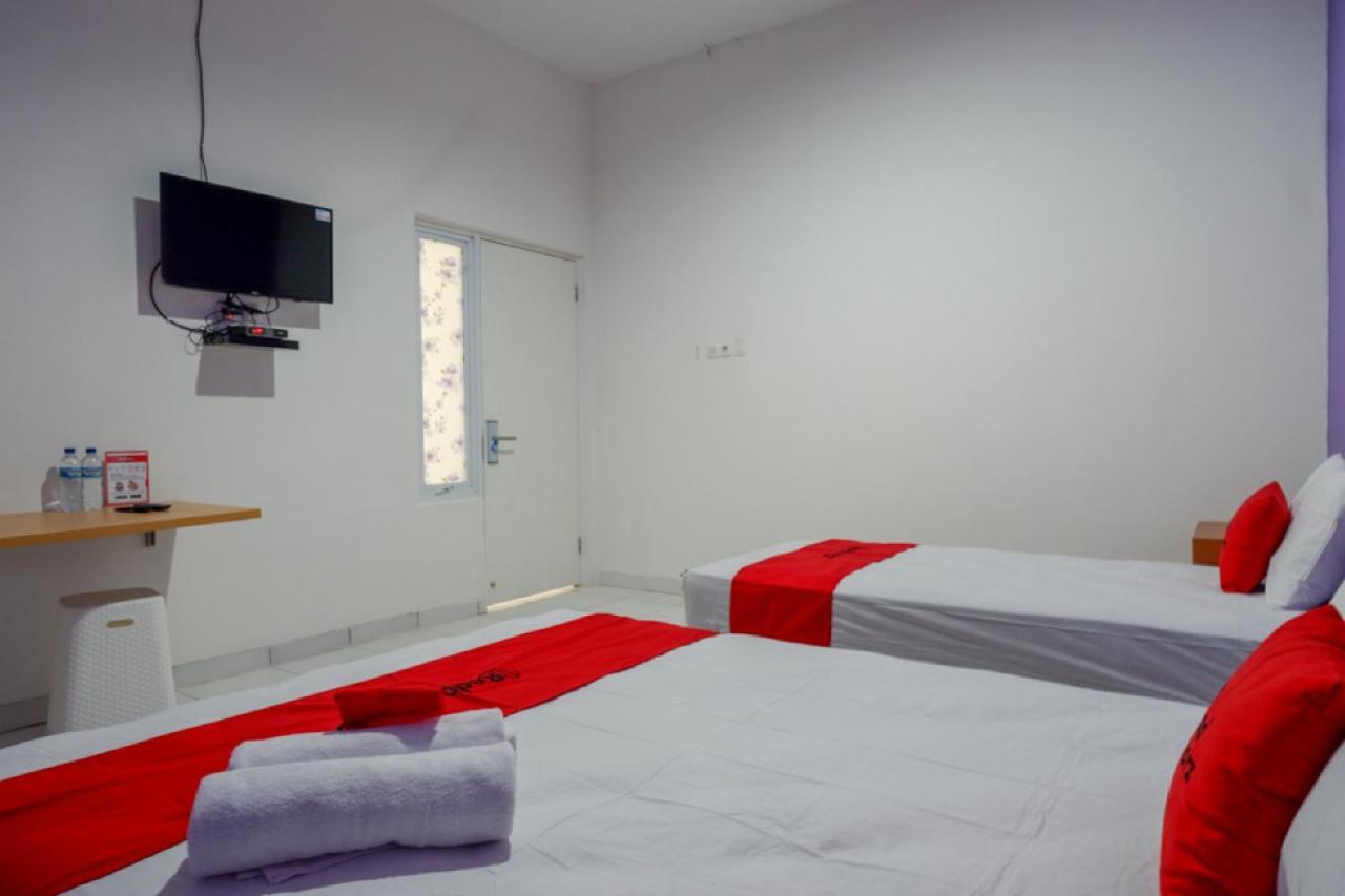 Reddoorz Near Alun Alun Kaliwungu Kendal Hotel Brangsong Екстериор снимка